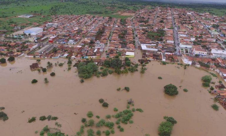 Número de mortos por causa das chuvas na BA chega a 25; mais de 91 mil estão desabrigados ou desalojados