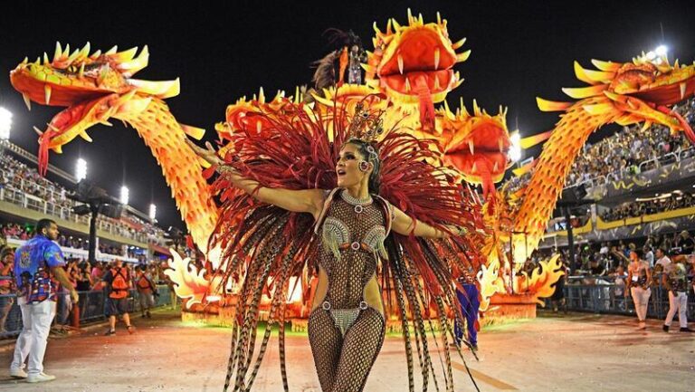 Carnaval não é feriado nacional e advogada trabalhista explica como ficam as folgas nesse dia