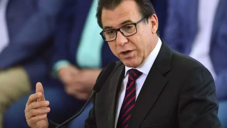 Em coletiva, Luiz Marinho anuncia que o salário mínimo passará para 1.412 em 2024