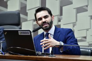 Reforma Tributária é a revolução que o Brasil precisa ou apenas mais uma armadilha fiscal?