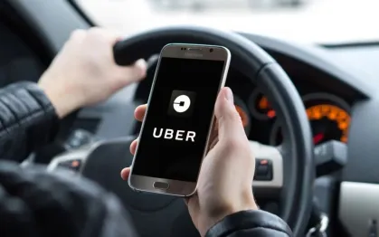 Uber incentiva motoristas a adotar carros elétricos com subsídio de R$ 21,5 mil